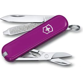  Нож перочинный Victorinox Classic Tasty Grape 0.6223.52G 58мм 7функц. карт.коробка 